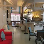 Manila Otel