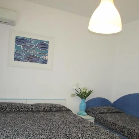 Manila فندق ليدو دي يسولو