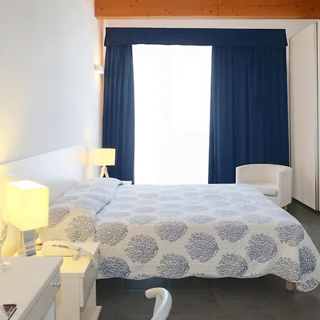 Manila Hotel Lido di Jesolo