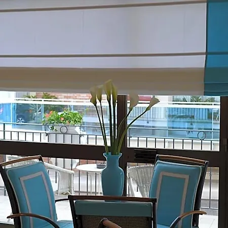 Hotel Manila 3*