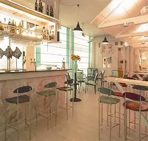 Hotel Manila