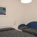 Szálloda Manila 3*